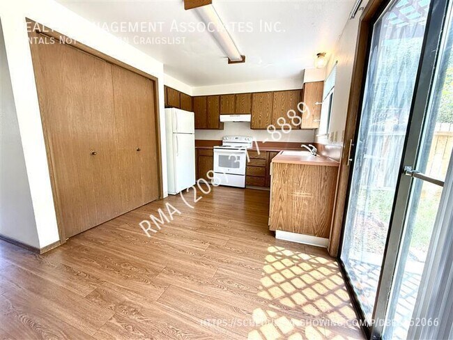 Photo - 4319 Rose Hill Ct