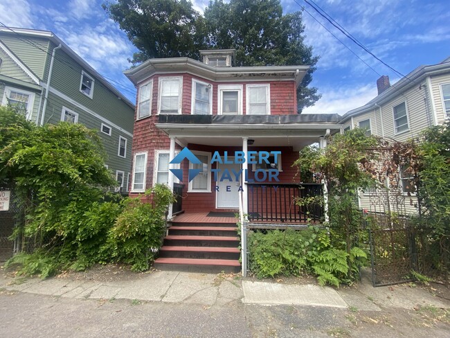 Building Photo - 18 Sawyer Ter Unit 1