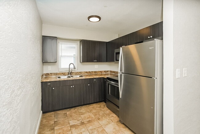 Photo - 3112 18th St N