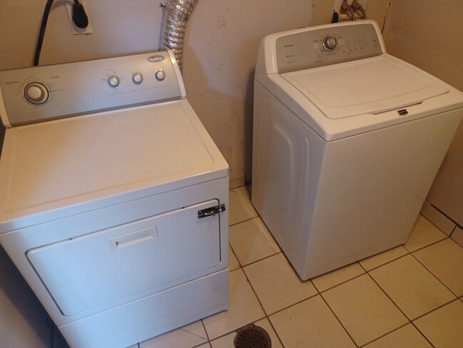 Laundry Room - 4137 Manchester Ave Unit 4137 Manchester Ave 2F