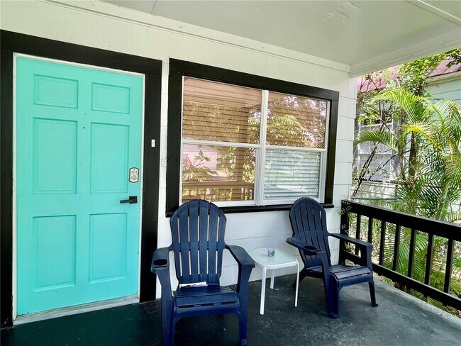 Photo - 2327 W Beach St