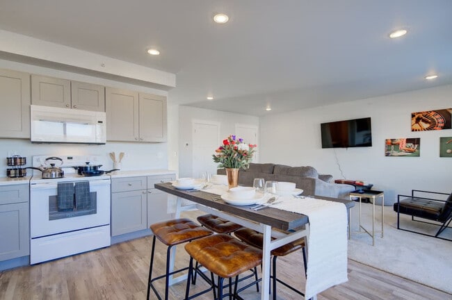 Photo - 5242 Fallon St Unidad FL3-ID1339970P