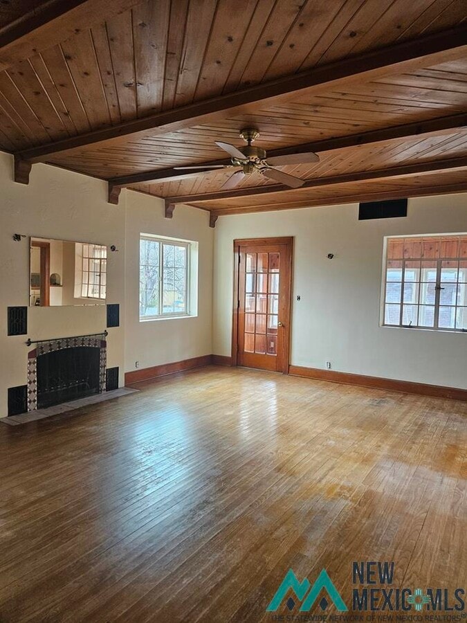 Photo - 618 Grape St