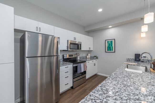 1BR, 1BA - 755SF - Kitchen