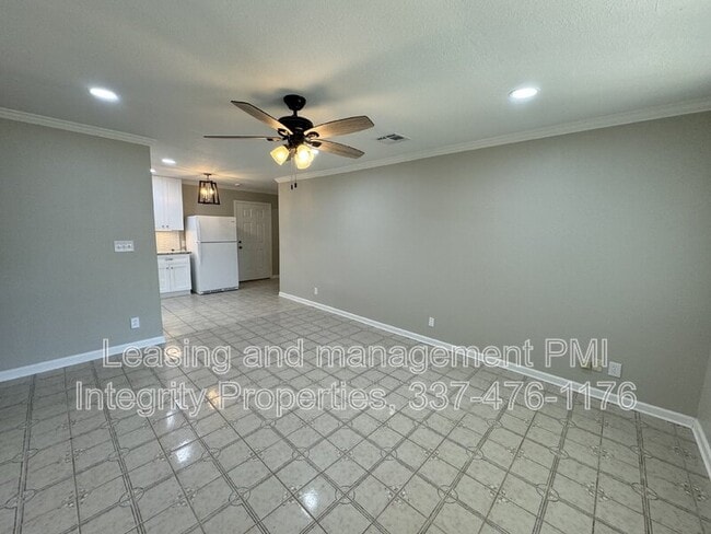 Photo - 305 Alice Dr