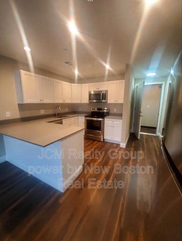 Building Photo - 67 Shepard St Unit 8 / 3rd floor