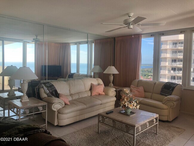 Photo - 2987 S Atlantic Ave Unidad 1504