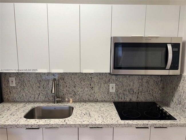 Building Photo - 361 Sharar Ave Unit 2 Rental