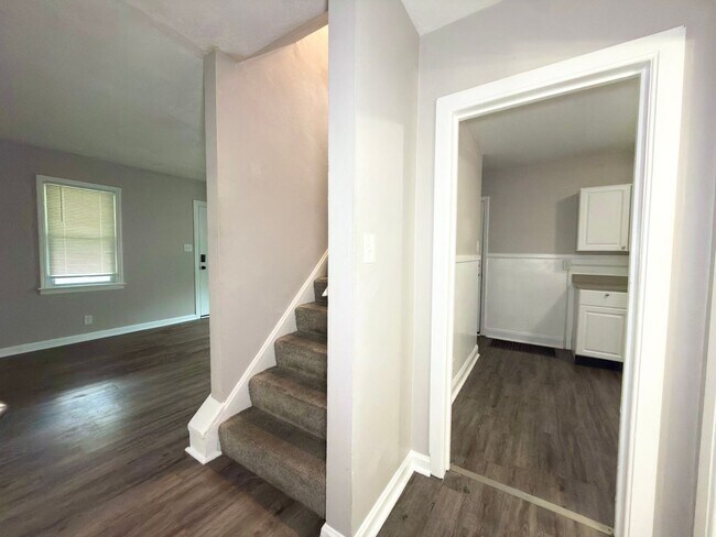 Photo - 1708 Hunt Rd