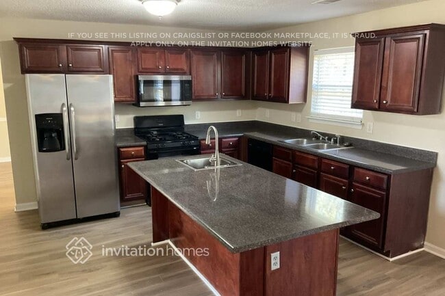 Photo - 3204 Timber Ridge