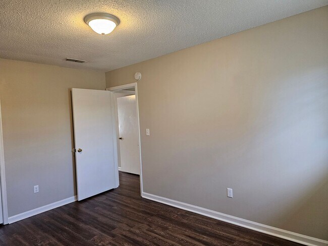 Photo - 5007B N. Moore Lane Unidad 5007B N. Moore Lane