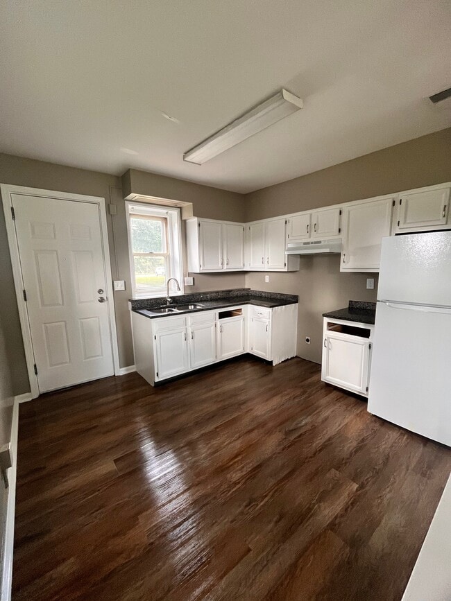 Photo - 1824 La Salle Pl
