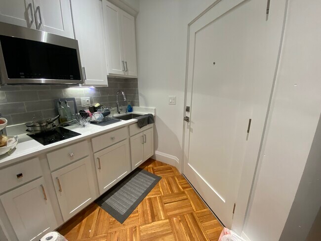 Photo - 23 Regent Cir Unit 1