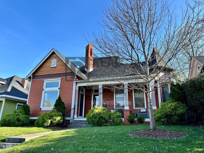 Photo - 1208 Woodland St