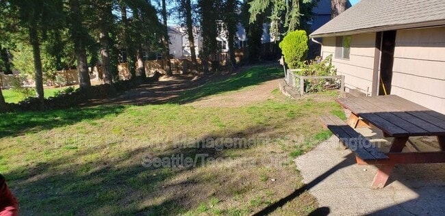 Photo - 5215 53rd St W