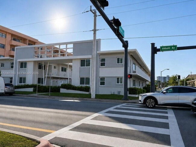 Building Photo - 6896 Abbott Ave Unit 6B