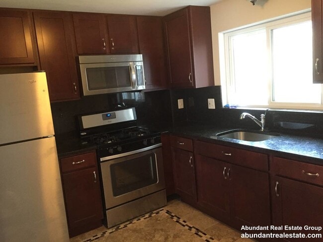 Photo - 17 Oxford Cir Unit 1