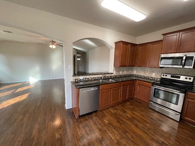 Photo - 2720 Samson Dr