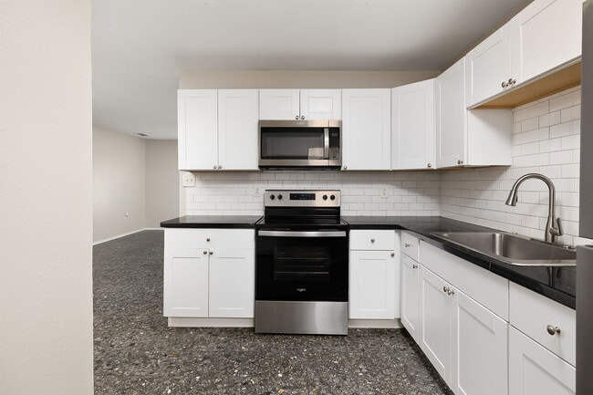 Photo - 5004 Oleander Dr