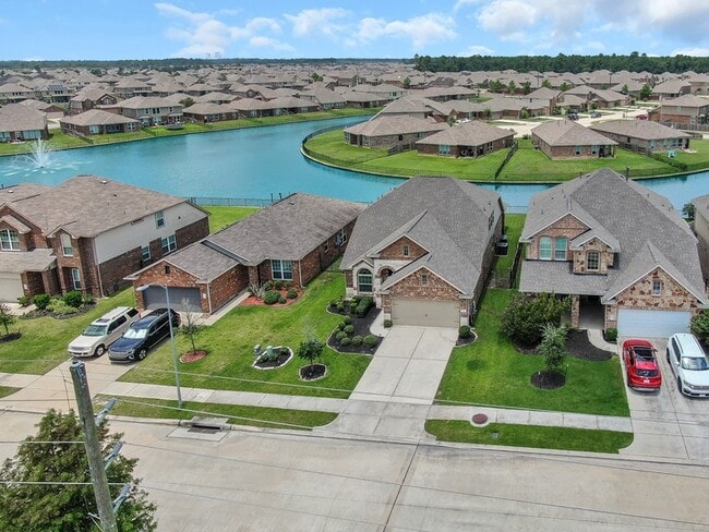 Building Photo - 3791 Lake Bend Shore Dr Rental