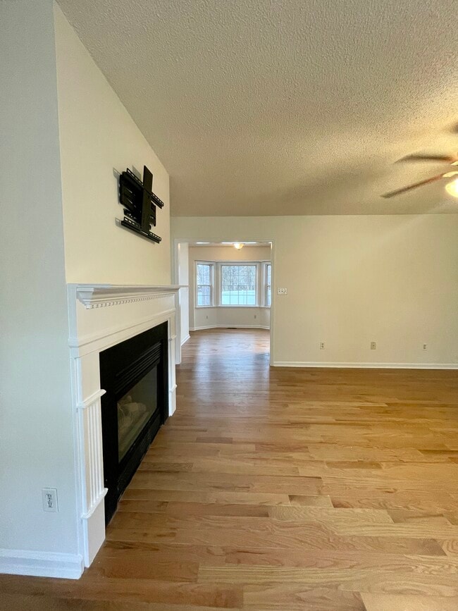 Photo - 5501 Heraldy Ct