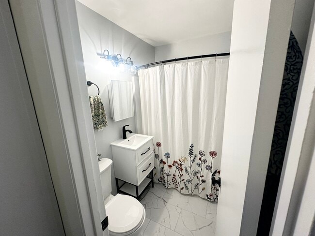 Photo - 392 S Main St Unit 392 South Main