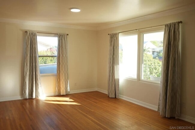 Photo - 3860 Paula St