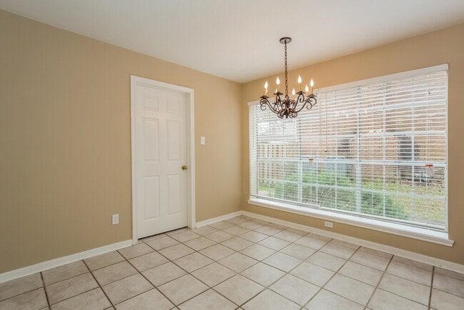 Photo - 3102 Hickory Falls Dr