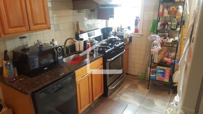 Photo - Charming 6 Bedroom-No Broker Fee