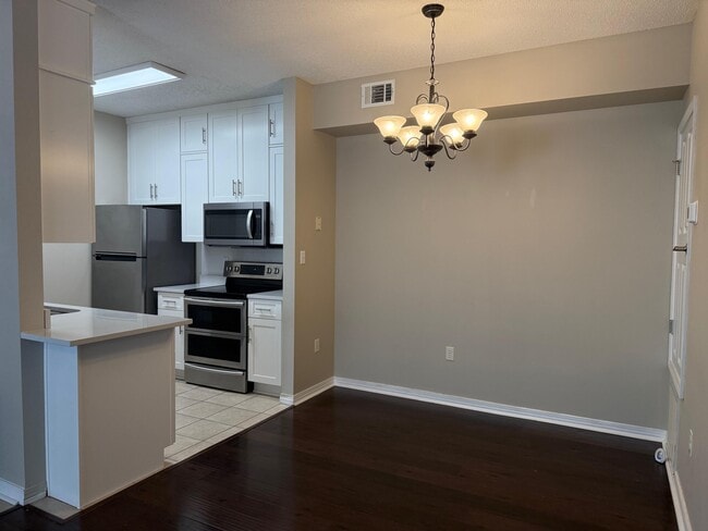 Photo - 1501 Partin Dr N Unit 112