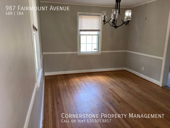 987 Fairmount Ave