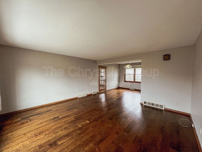 Photo - 623 Mason St