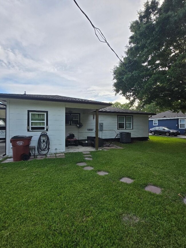 Photo - 702 Second Ave