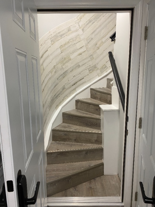 Photo - 210 N Mount St