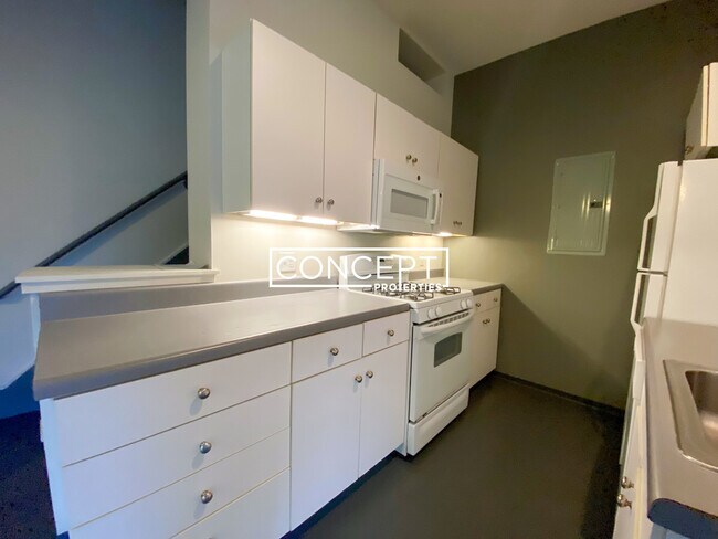 Photo - 160 E Berkeley St Unit 512