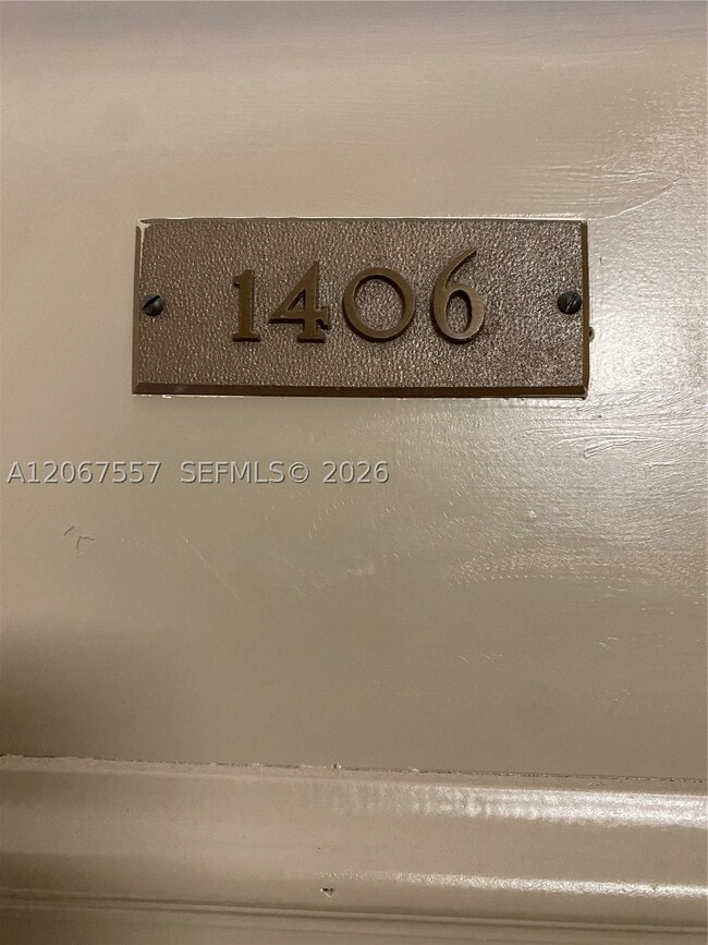 Building Photo - 1470 NE 123rd St Unit A1406
