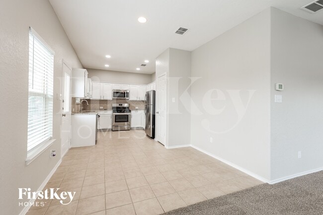 3003 Candleside Dr
