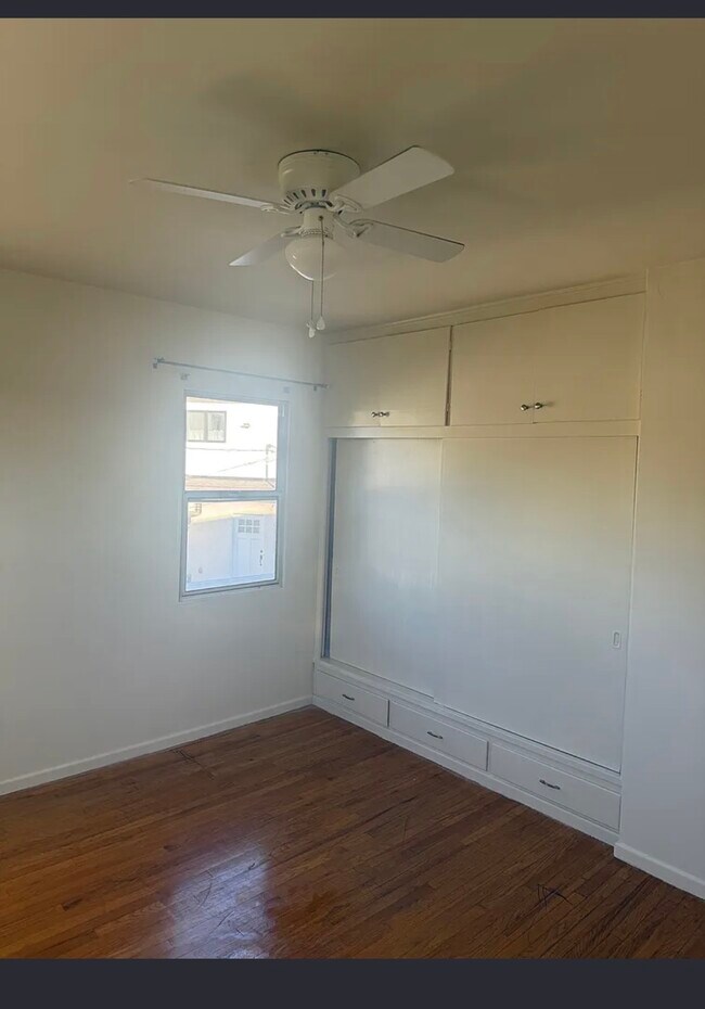 Photo - 2514 N Glenoaks Blvd Unidad B