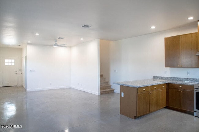 Photo - 2006 W Madison St