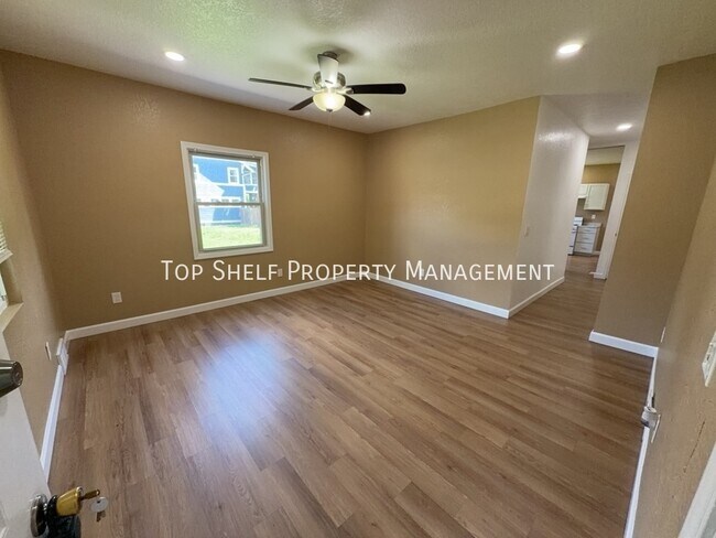 Photo - 1145 21st St Unit 1