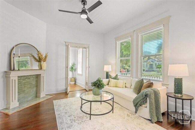 Photo - Beautifully Renovated 4-Bedroom Home with Charm & Modern Comfort – Savannah, GA