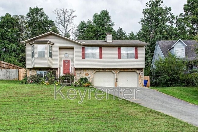 Photo - 5928 Rolling Ridge Dr House