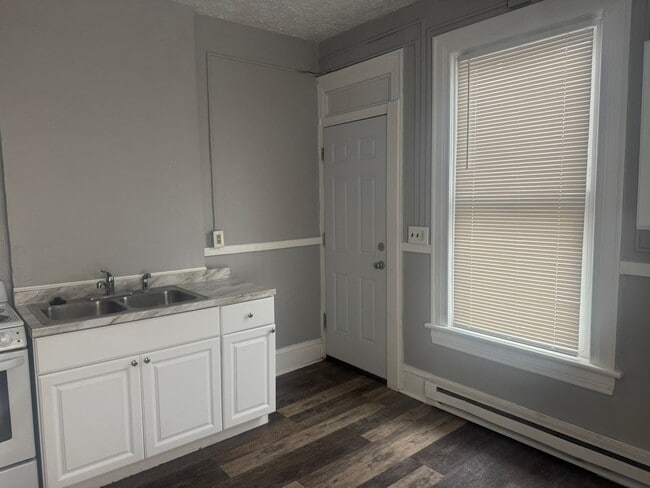 Photo - 500 N Mulberry St Unidad 2F