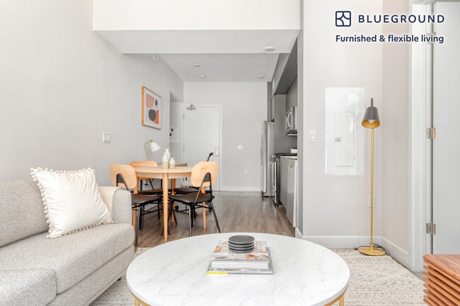 6677 Santa Monica Blvd Unit SI FL4-ID723