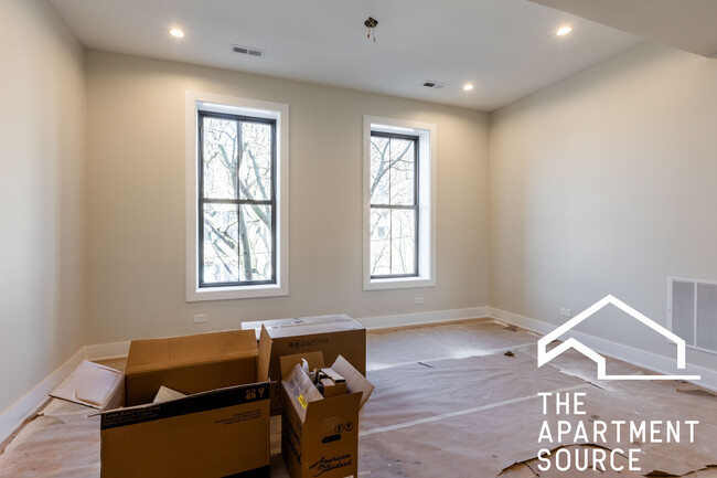 Photo - 1405 W Belden Ave Apartments Unit 2f