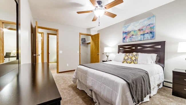 Photo - Heritage Heights Apartments