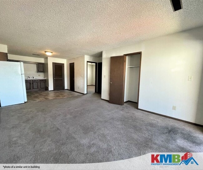 Photo - 1233 S Gilbert Ct Unidad D