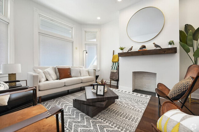 Building Photo - 315 N Beatty St Unit ID1049488P Rental