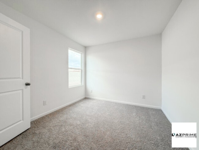 Photo - Modern 3/2 Arizona City Home - Spacious La...