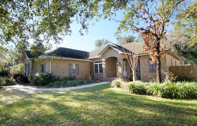 Building Photo - Swift Creek